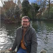 Doy clases de apoyo escolar de Geografía y de Historia. Soy Licenciado en Geografia e Historia